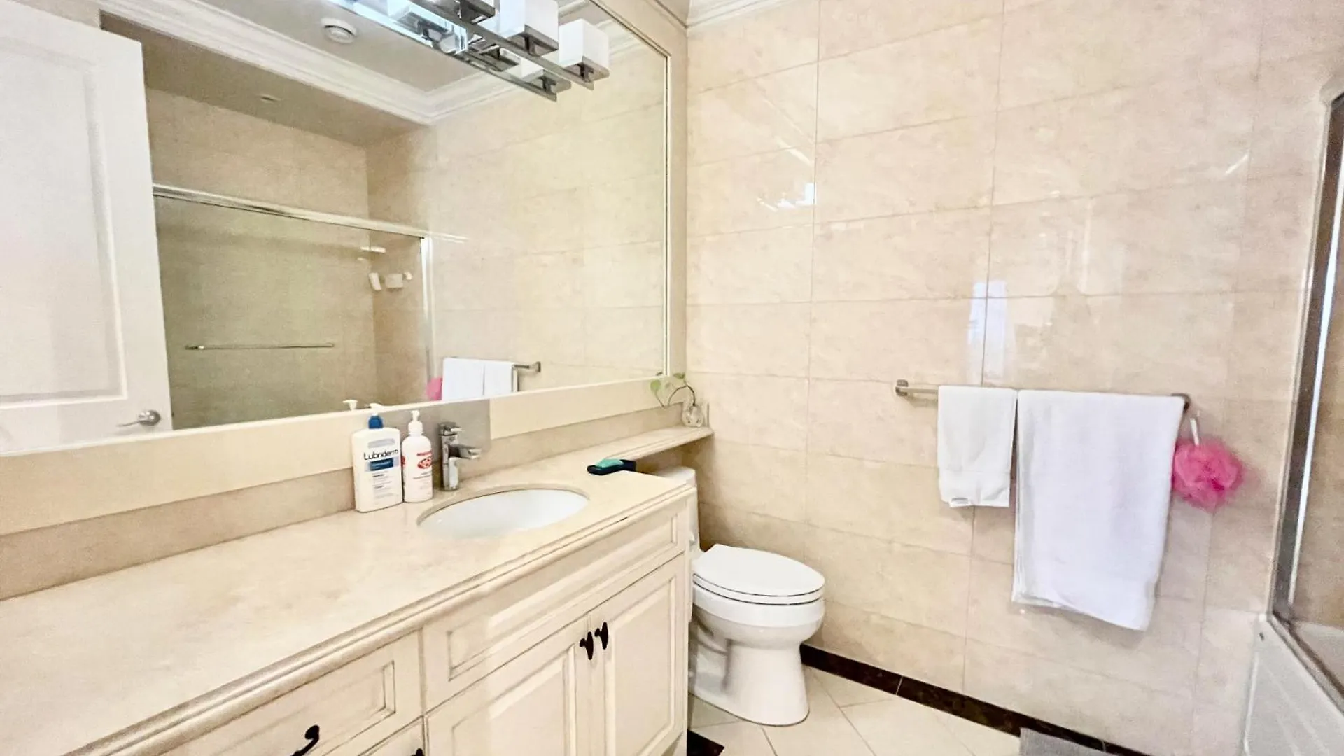 Guest house Vancouver Luxury Guesthouse